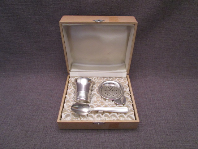 COFFRET DE NAISSANCE Ou De Baptême Métal Argenté Nombreux Poinçon