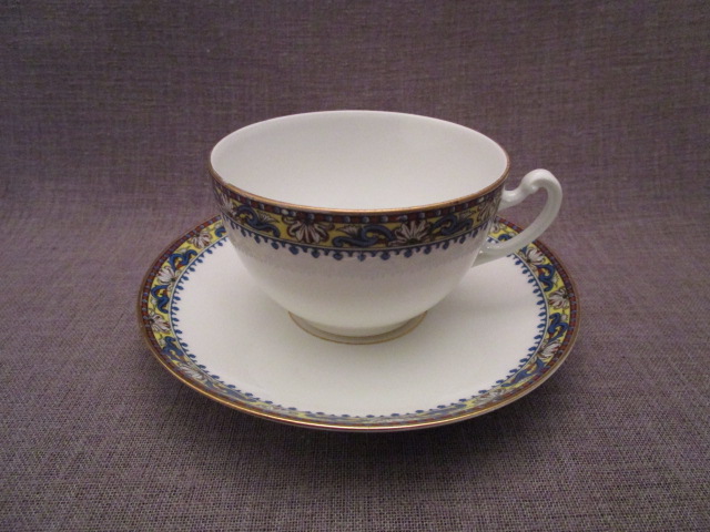 Tasse à thé ancienne porcelaine de Limoges