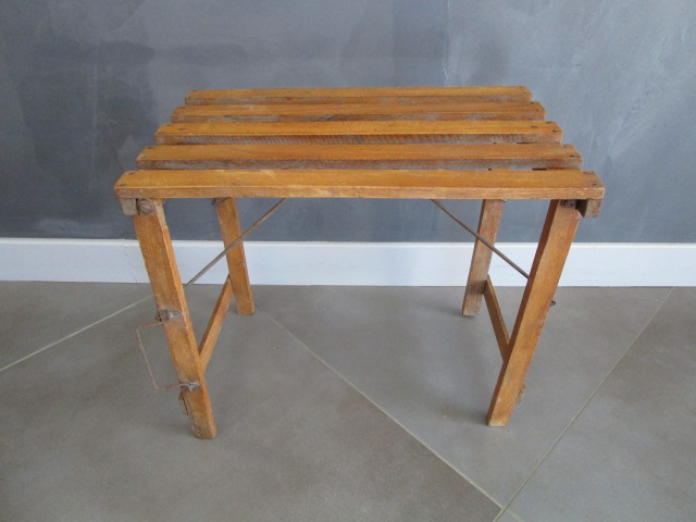 Tabouret pliant vintage bois